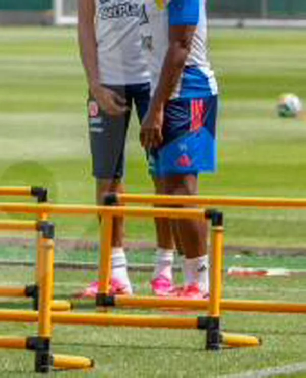 “Estoy listo”: Jhon Córdoba enciende la competencia en el ataque colombiano de cara al segundo partido mundialista