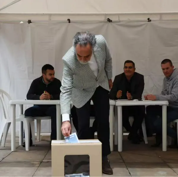 Conozca los detalles del voto secreto de Armando Benedetti y sus declaraciones sobre el futuro político en la segunda vuelta presidencial.