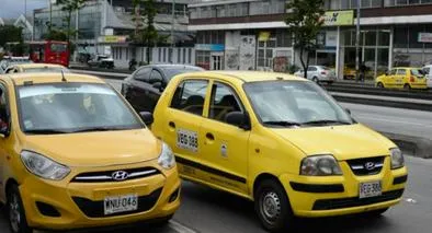 Rechazo a cambio que ayuda a taxistas en Colombia: alertan de riesgo en decreto
