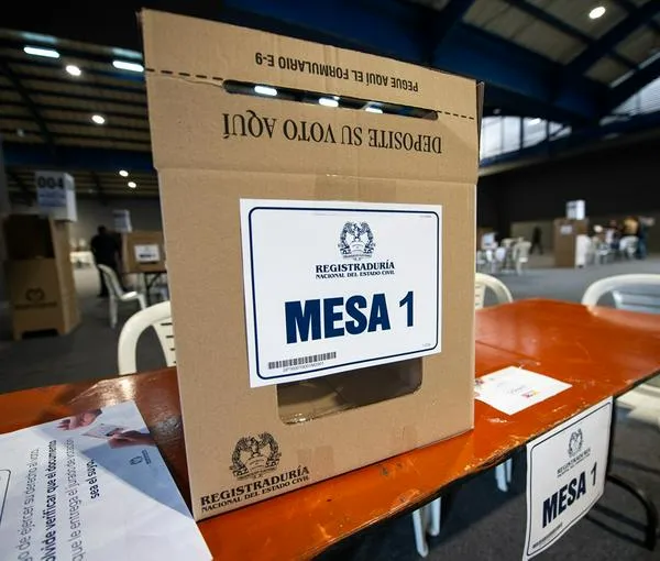 Colombia's largest voting location is prepared ahead of the 2026 presidential election runoff on June 19, 2026, in Bogota, Colombia. Colombians are set to vote on June 21, 2026, choosing between a hard-right lawyer and a left-wing senator. (Photo by Sebastian Barros/NurPhoto via Getty Images)
