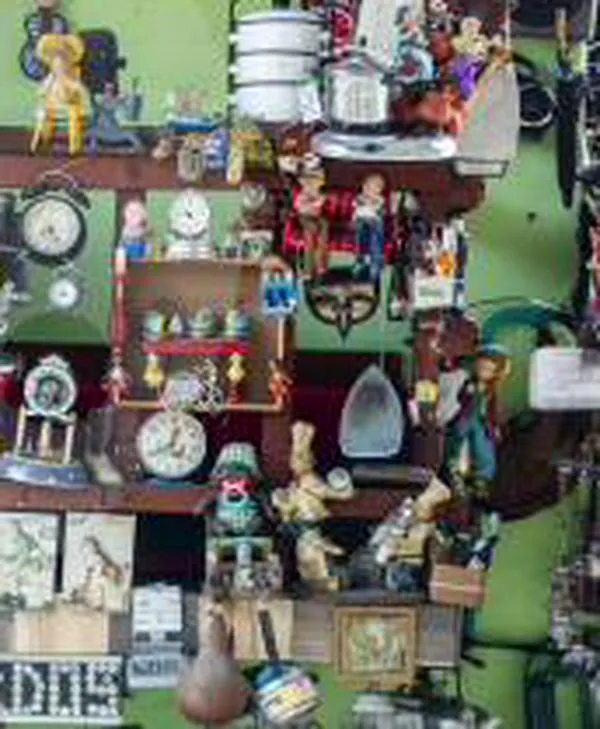 El Balcón de los Recuerdos, en Medellín, se roba todas las miradas con sus más de 300 antigüedades 