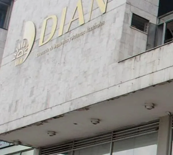 Control tributario en grandes superficies elevó en $38.000 millones el IVA declarado