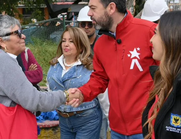 Alcalde Galán reafirma su compromiso con la localidad Antonio Nariño tras jornada de diálogo y supervisión de obras 