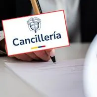 Cancillería habría hecho 139 nombramientos diplomáticos en un solo día