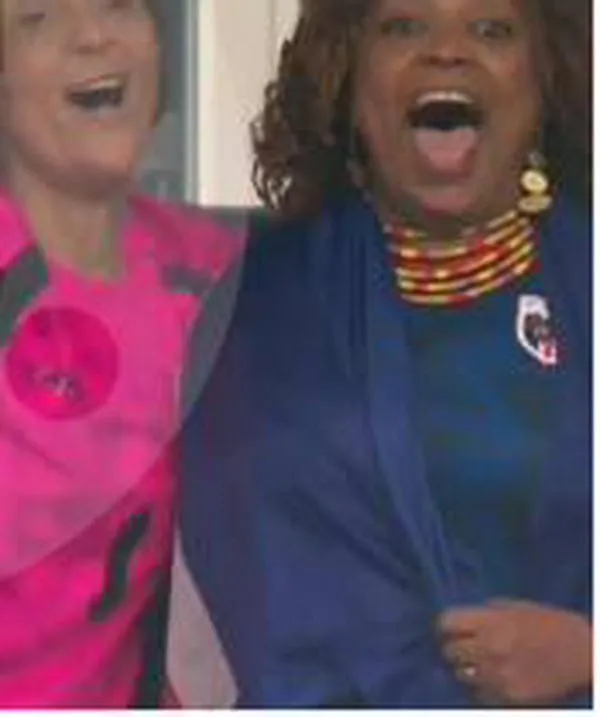 Video | Con la mamá de Vozinha en la tribuna: La emocionante celebración de Cabo Verde tras clasificar a 16avos en el Mundial