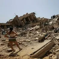 Vista de un edificio luego del terremoto en el estado La Guaira, Venezuela, el 26 de junio de 2026