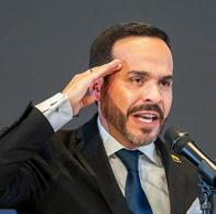 La transición de gobierno en Colombia da un vuelco tras la orden de Abelardo De La Espriella de judicializar nexos con corrupción.