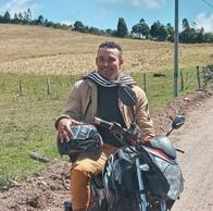 Motociclista murió luego de grave accidente: chocó contra un árbol