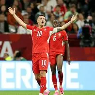 Suiza hizo la tarea y clasificó a octavos del Mundial y eliminó a Argelia 2-0