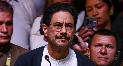Iván Cepeda lucha por asegurar un elusivo liderazgo a la sombra de Gustavo Petro
