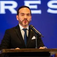 Siga EN VIVO la transmisión de Abelardo De la Espriella explicando los motivos para frenar el empalme presidencial tras los fuertes ataques de Petro.