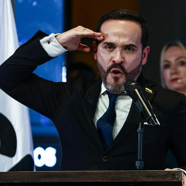 Conozca las explosivas declaraciones en vivo de Abelardo De la Espriella tras suspender el empalme con Gustavo Petro. 