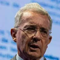 Aplazan indagatoria a Álvaro Uribe por masacres en El Aro y La Granja