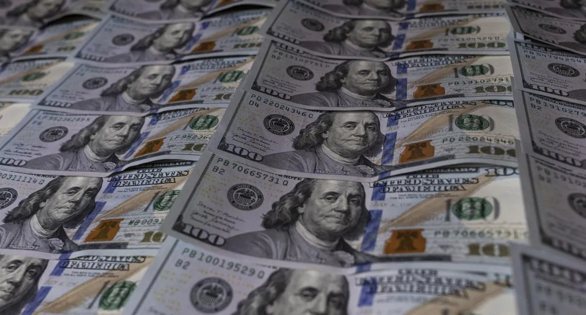 Dólar en Colombia se desploma a $ 3.239 impulsado por apetito de riesgo y flujos de portafolio