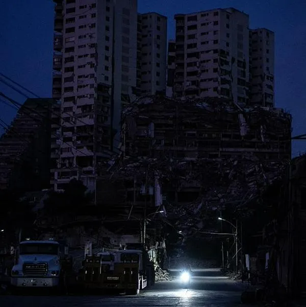 Imagen de los escombros que dejaron los sismos de 7,2 y 7,5 en Venezuela 