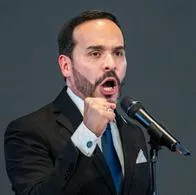 De la Espriella anuncia reestructuración de la Presidencia: 229 cargos se acaban