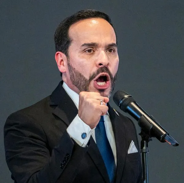 De la Espriella anuncia reestructuración de la Presidencia: 229 cargos se acaban