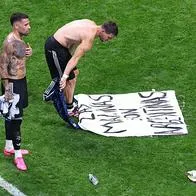 Jugadores argentinos celebran su victoria ante Inglaterra evocando a las islas Malvinas