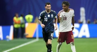 Lionel Messi y Lamine Yamal
