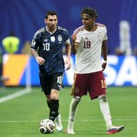 Lionel Messi y Lamine Yamal