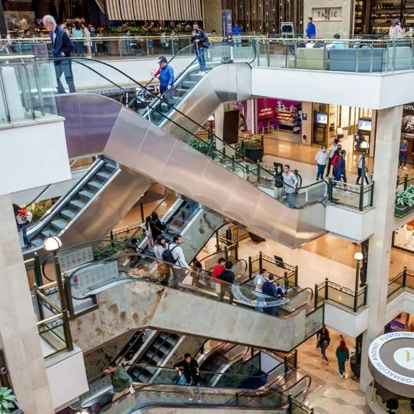 Centro Mayor, Santafé y Titán lideran informe de centros comerciales en Bogotá