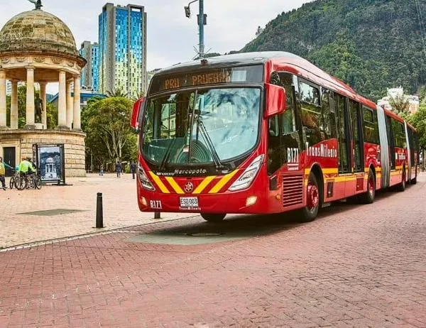 TransMilenio implementará desvíos y ajustes operacionales durante la celebración del Día de la Independencia 