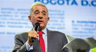 Álvaro Uribe anunció un proyecto de ley para frenar el aumento del impuesto predial y los avalúos catastrales. Conozca cómo funcionaría la reliquidación. 