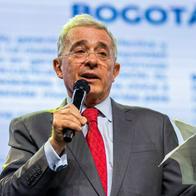 Álvaro Uribe anunció un proyecto de ley para frenar el aumento del impuesto predial y los avalúos catastrales. Conozca cómo funcionaría la reliquidación. 