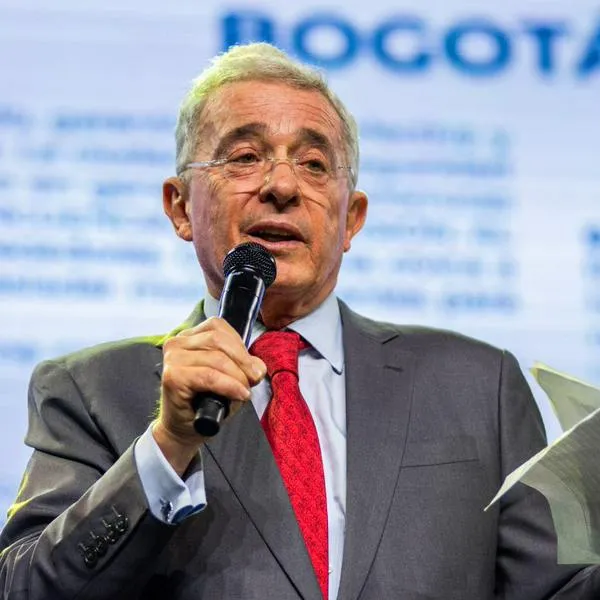 Álvaro Uribe anunció un proyecto de ley para frenar el aumento del impuesto predial y los avalúos catastrales. Conozca cómo funcionaría la reliquidación. 