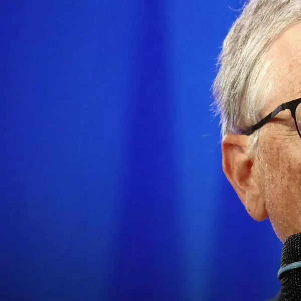 Bill Gates alerta a la Generación Z sobre el impacto de la desinformación impulsada por la inteligencia artificial