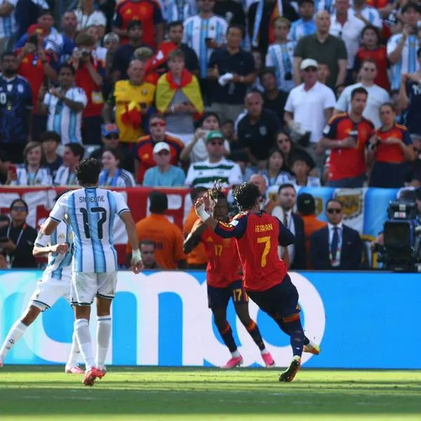 España es campeona del mundo. Con un agónico gol de Ferran Torres en el tiempo extra, la Roja superó a Argentina en Nueva Jersey.