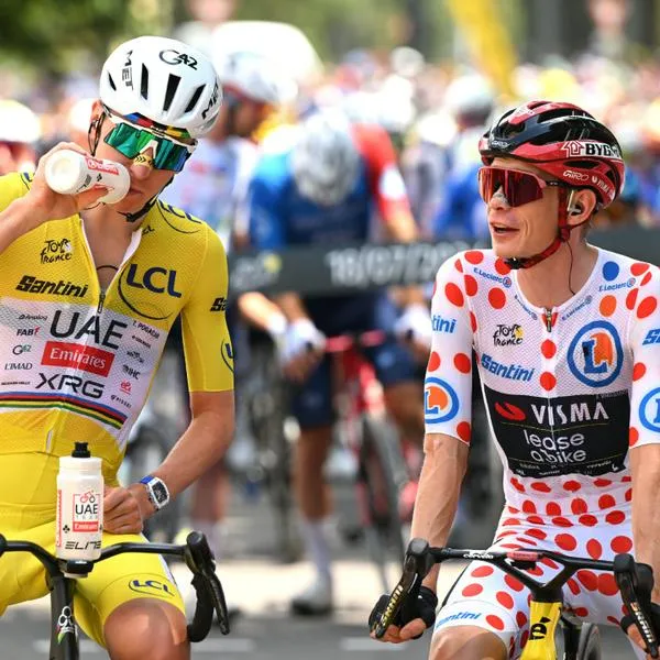Controles antidopaje nocturnos en el Tour de Francia 2026 generan polémica