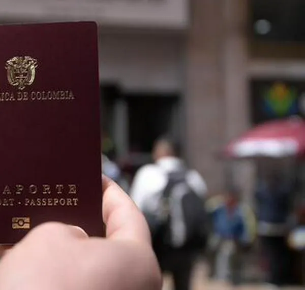 Sancionan al director de la Agencia de Defensa Jurídica por recusación en caso pasaportes