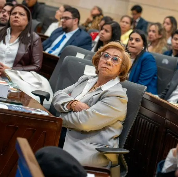 Angie Paola Valderrama desmintió en Blu Radio los rumores sobre un nombramiento de última hora en la Cancillería y aclaró su perfil profesional.