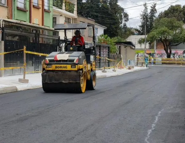 Avanza obra de mejoramiento vial en el barrio Ciudad Jardín de la localidad de Antonio Nariño 