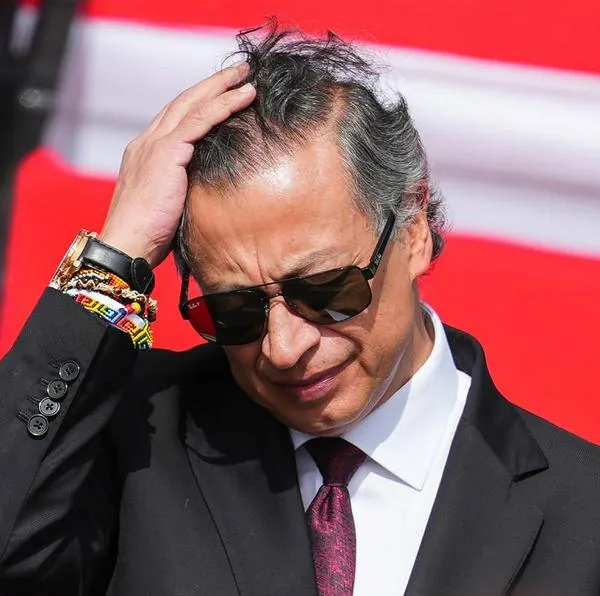 El presidente Petro reveló impactos de estar en la lista Clinton y sus llamadas con Donald Trump, mientras EE. UU. ratifica que no levantará sanción. 