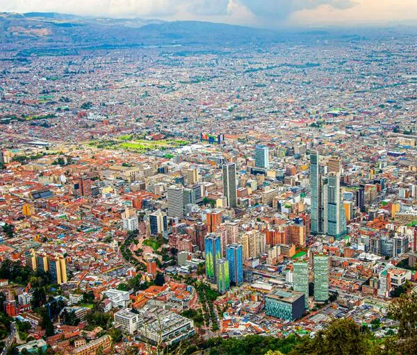 Bogotá podría quedarse sin energía por problemas de infraestructura: hay mensaje