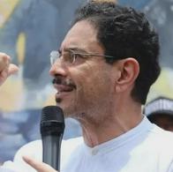 Cepeda cuestiona posesión militar de Abelardo De la Espriella en Cauca
