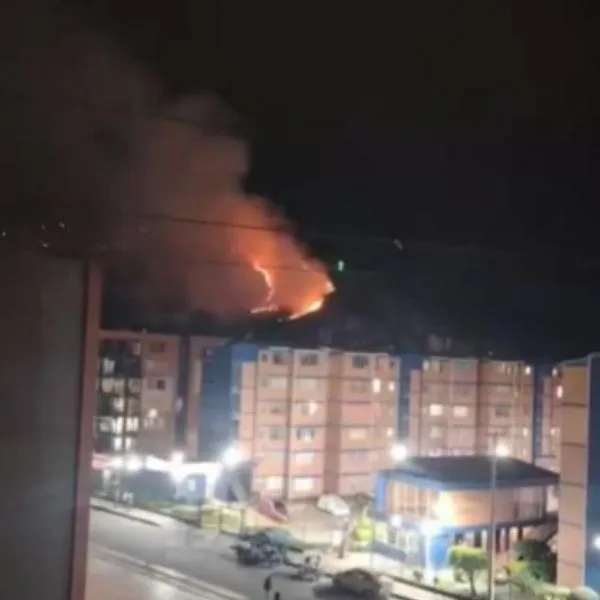 Así se vio el incendio cerca de la fábrica de Pólvora de El Vaquero, en Soacha
