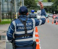 Por reposición de losas de concreto: cierre por carriles en carrera Tercera Este entre calles Sexta y Cuarta B 