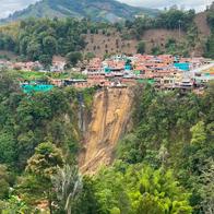 Emergencia Cajamarca: cierre de La Línea impacto económico en Colombia