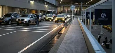 Valle espera que el nuevo Gobierno reactive la concesión del aeropuerto Alfonso Bonilla Aragón