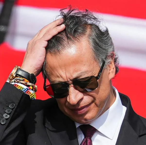 Angie Rodríguez relató en Blu Radio las aterradoras discusiones con Gustavo Petro, revelando que teme por su vida, que le recordó su pasado guerrillero. 