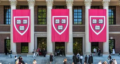 Requisitos para estudiar en Harvard: ofrecen mentorías gratis a colombianos