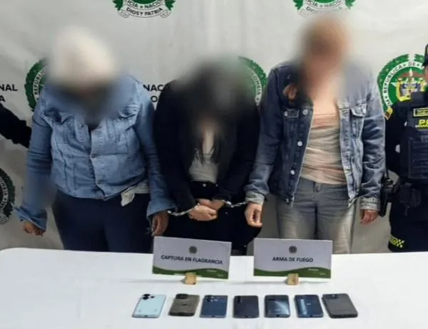 Tres mujeres fueron capturadas por presuntamente robar celulares en evento masivo en Bogotá 