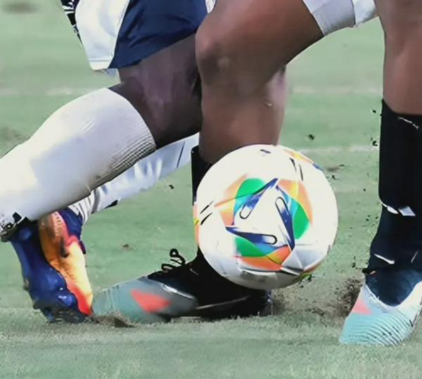 "El nivel del fútbol colombiano de verdad es muy bajo, no está marcando la diferencia"
