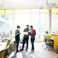 WeWork lanzará en septiembre su oferta "On Demand" en Colombia para alquilar oficinas y salas de juntas por horas sin membresía mensual.