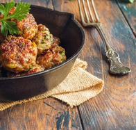 Receta de mini albóndigas con chimichurri caseras y jugosas