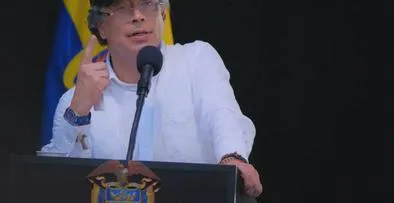 Gustavo Petro viajará este viernes a Cuba en última visita al exterior antes de terminar su mandato