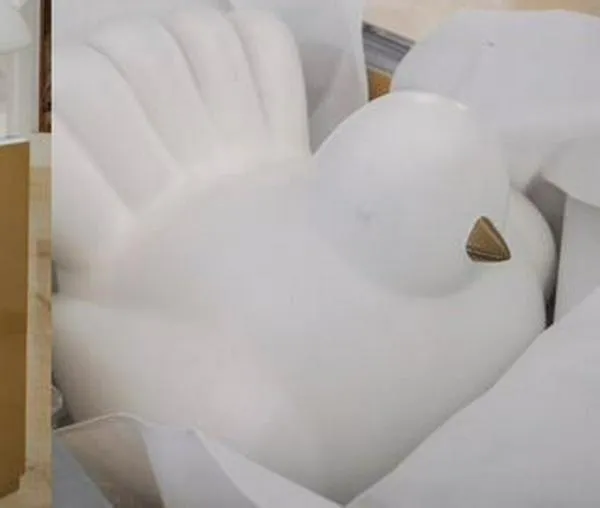 La paloma de la paz de Botero salió de la Casa de Nariño: esta es la historia